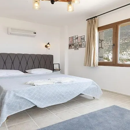 Villa In Kalkan Sleeps 8 Includes Swimming Pool Air Con And Wifi 7 * Kalkan