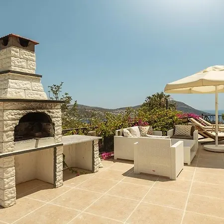 Villa In Kalkan Sleeps 8 Includes Swimming Pool Air Con And Wifi 7 *