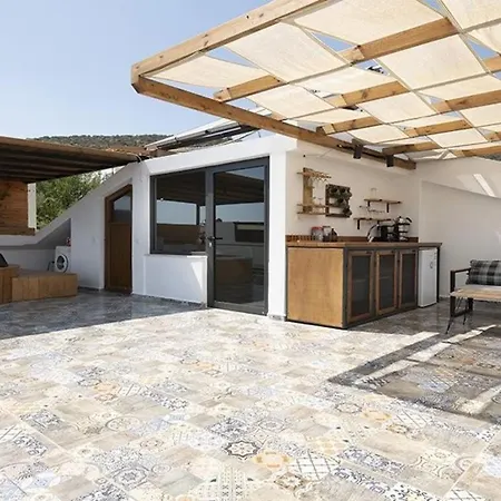 Villa In Kalkan Sleeps 8 Includes Swimming Pool Air Con And Wifi 7 * Kalkan