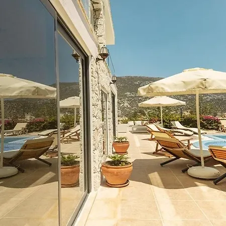 Villa In Kalkan Sleeps 8 Includes Swimming Pool Air Con And Wifi 7 *